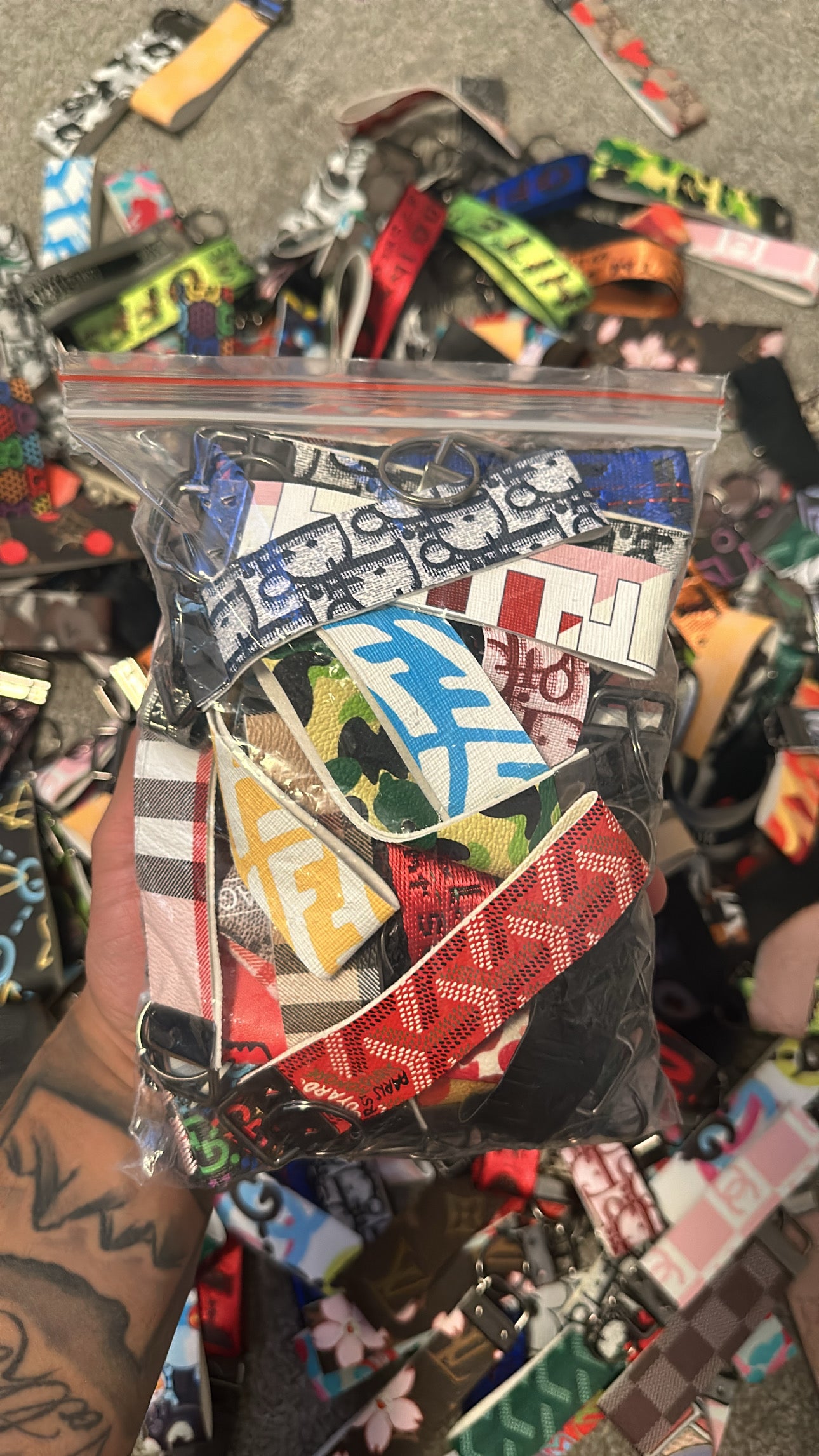 30 Keychains (bulk)